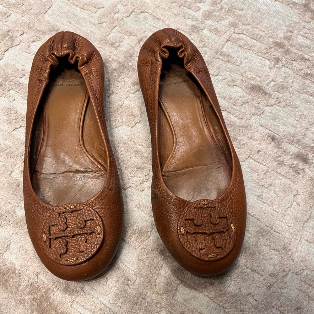 Tory Burch tan leather ballet flat